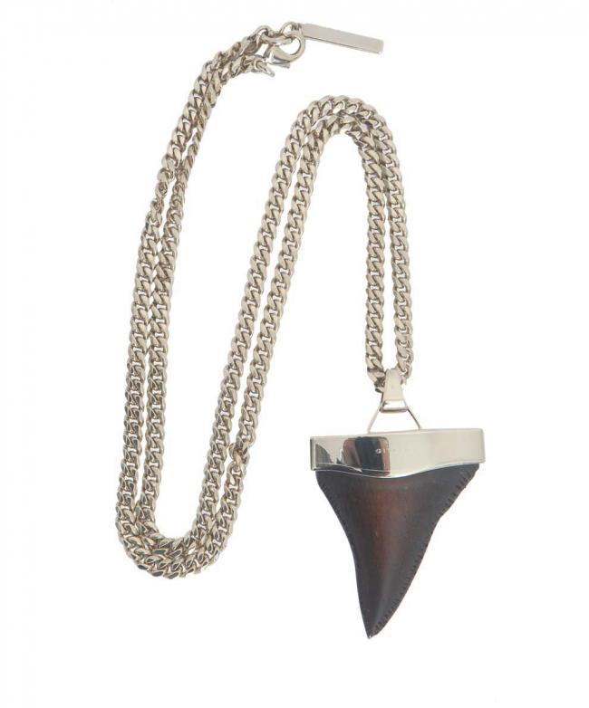 Givenchy: Shark Tooth Wooden Necklace