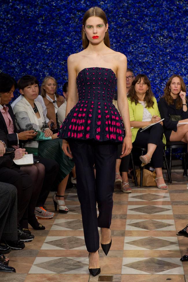 Ошеломительный фуррор дебютной коллекции Рафа Симонса для Dior