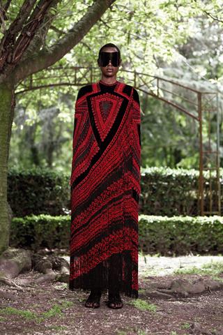 Высочайшая мода озари от Givenchy