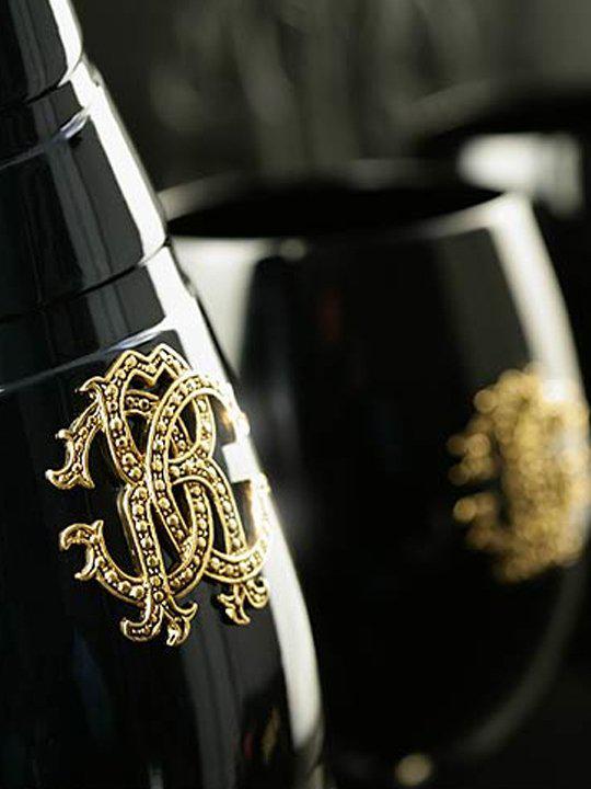 Вино с привкусом роскоши – Cavalli Collection в подарочной упаковке
